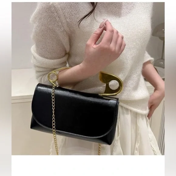Women's Black Shaped Leather Purse w/Safety Pin “Handle” & Detachable Strap NWWT - Picture 3 of 7